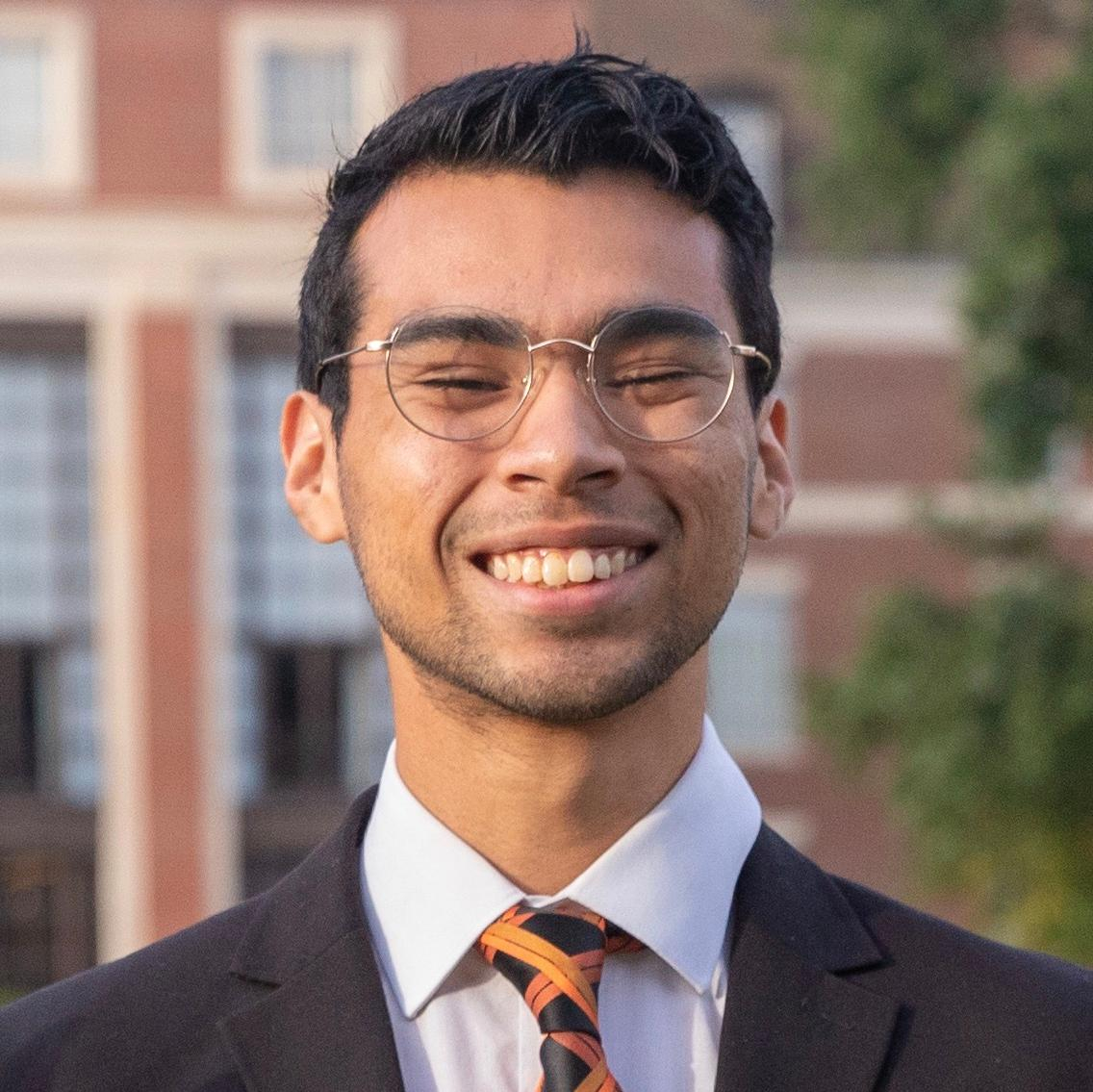 Photo of Sergio Mares Photo of Sergio Mares