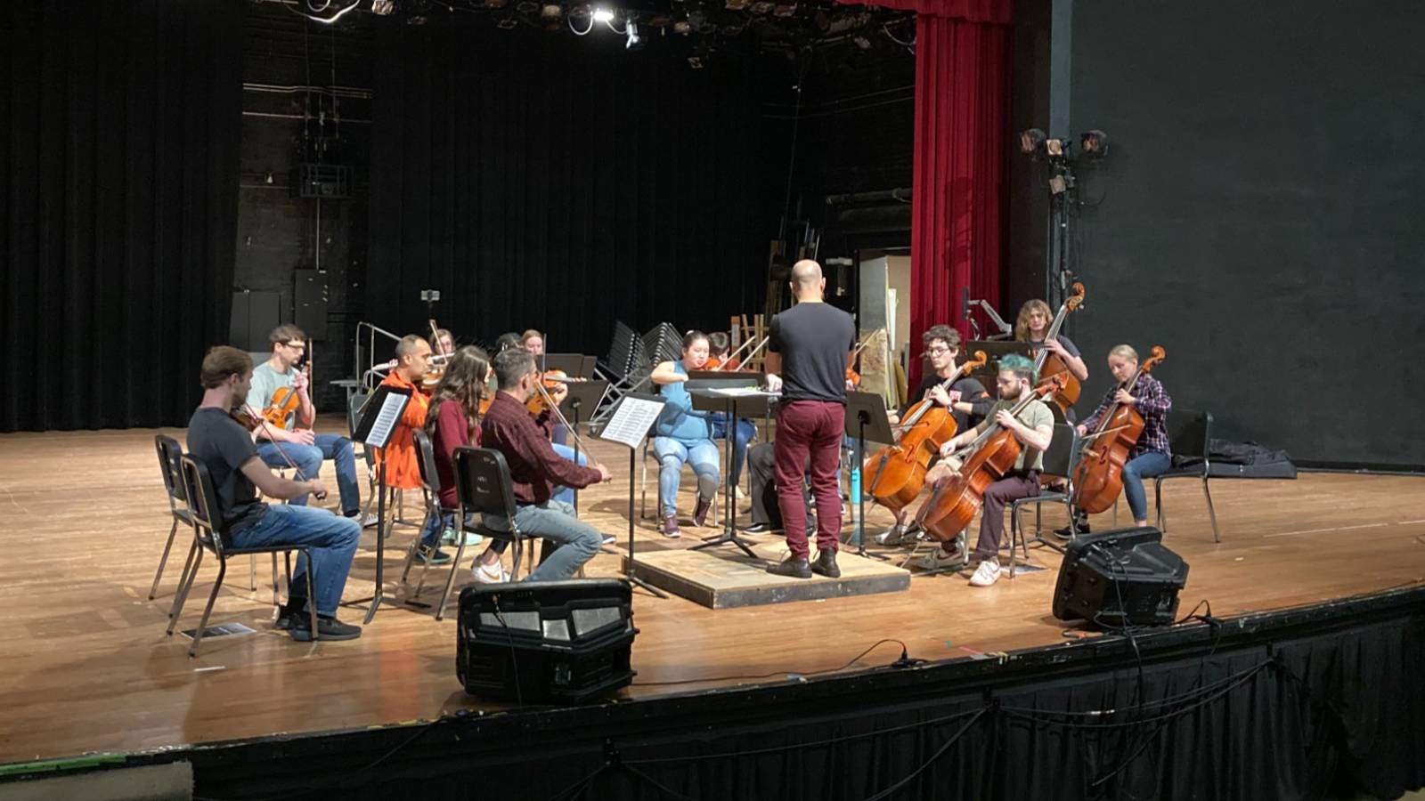 image of orchestra on stage