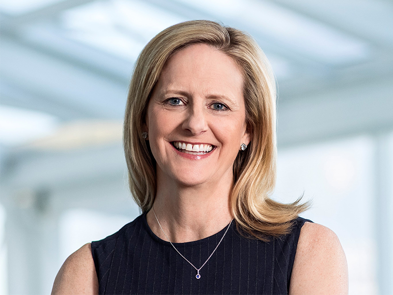 Julia Buthman headshot