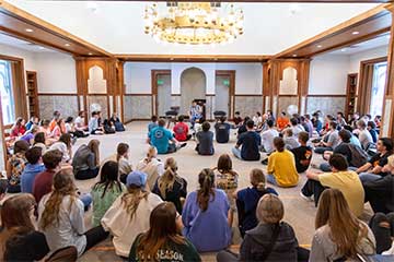 World religion class takes tours of sacred Stillwater buildings 