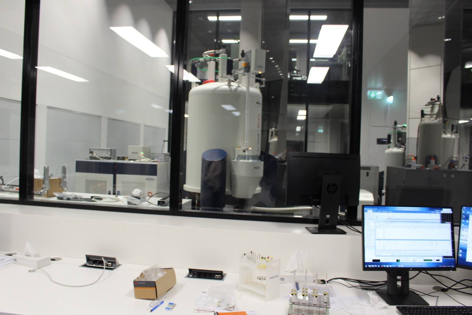 Bruker NMR Lab: Switzerland