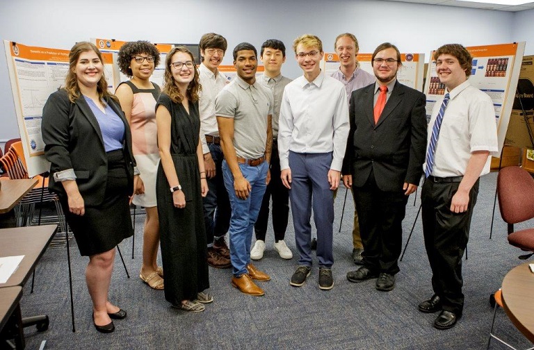 reu_1.jpg reu group pic