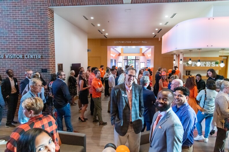 Guest, Alumni, Faculty, Students and Staff enjoying eachothers company before Banquet.