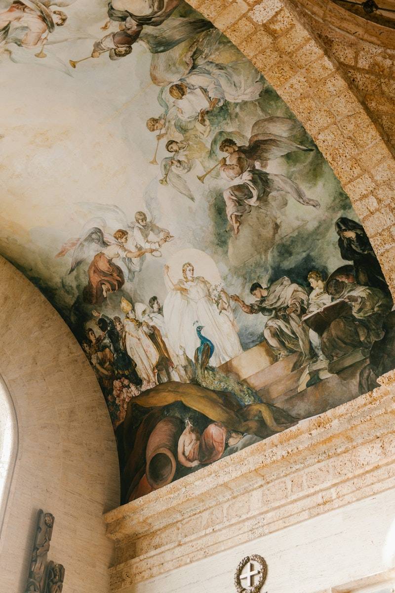 Mural of angels on ceiling