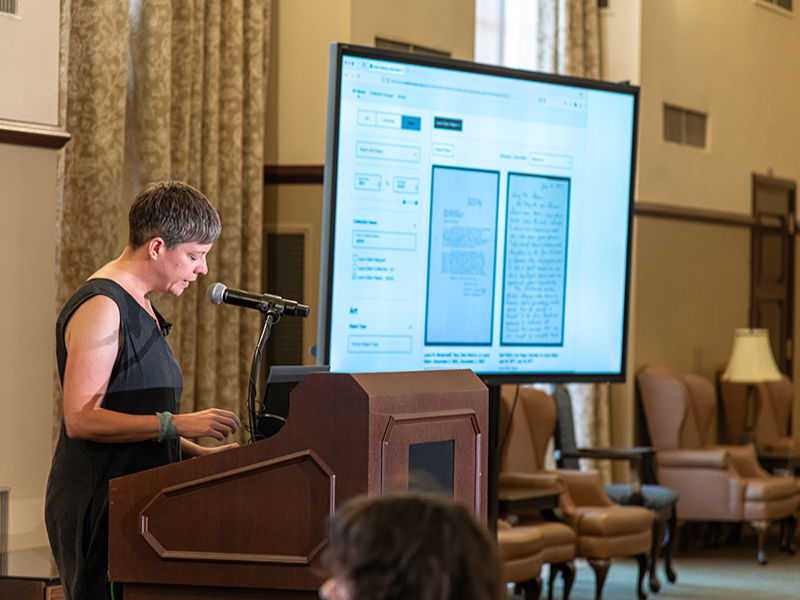 Louise Siddons presenting Louise Siddons presenting