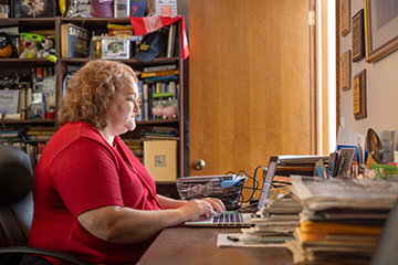 OSU alumna wins national writing award for the visual arts