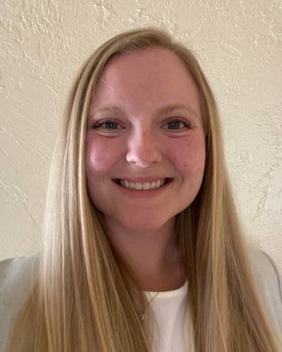 Kennerly Holloway This is alt text for the image