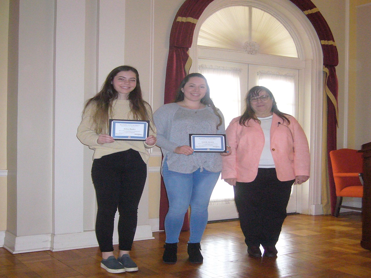 Isabelle Alcantar, Jaiden Hughes and Dr. Mantini Isabelle Alcantar, Jaiden Hughes and Dr. Mantini