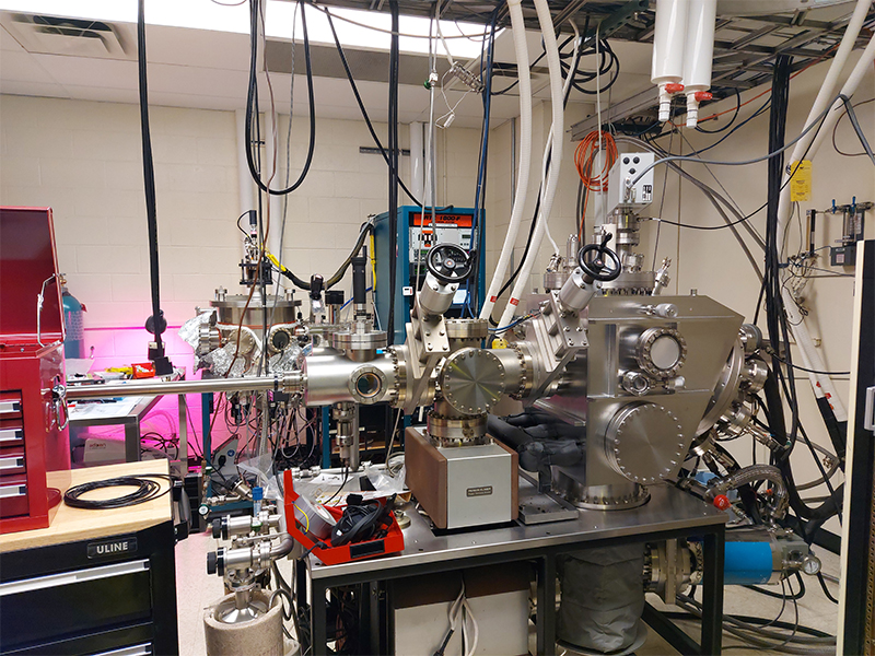 Molecular Beam Epitaxy Deposition System
