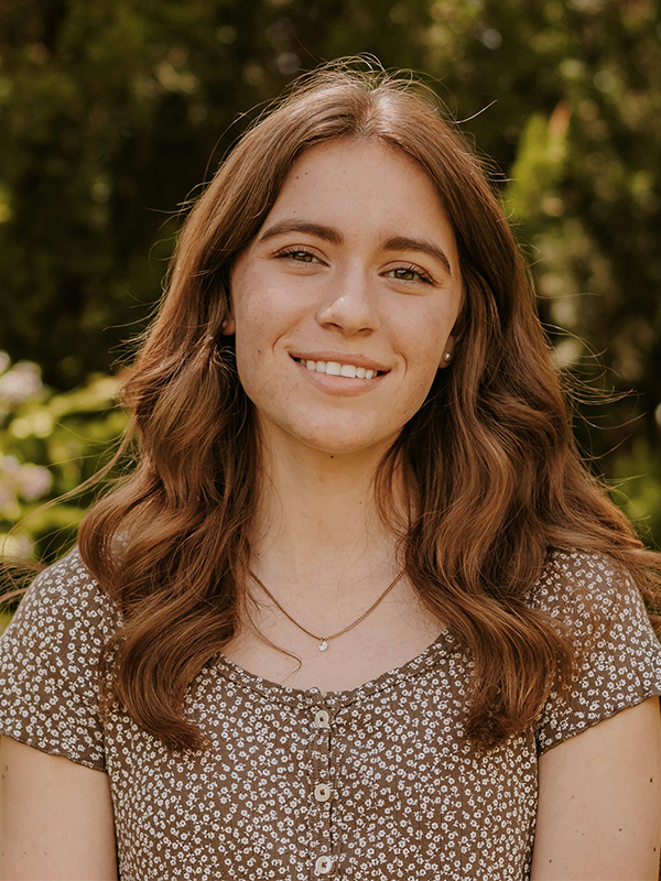 Sarah Brown headshot